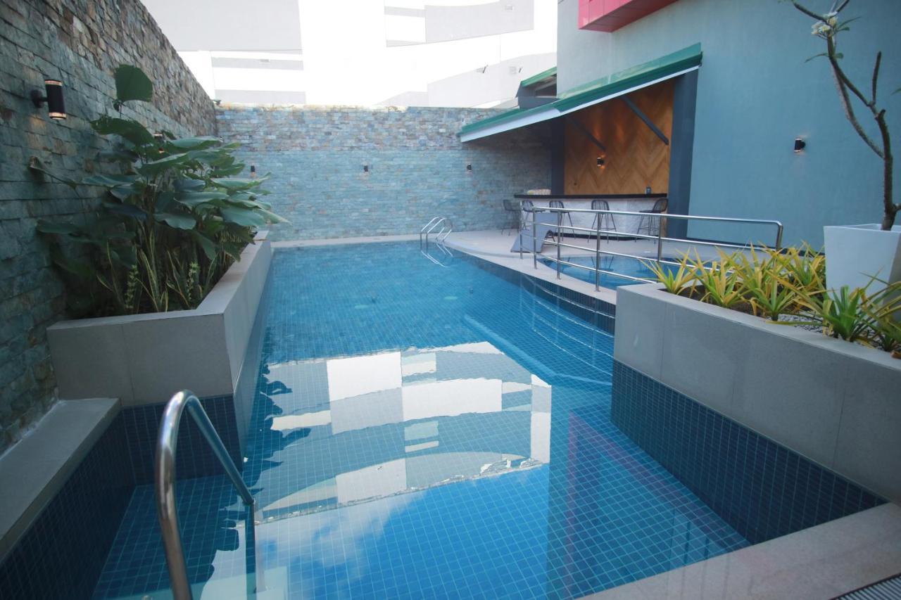 Summit Hotel Naga Exteriér fotografie
